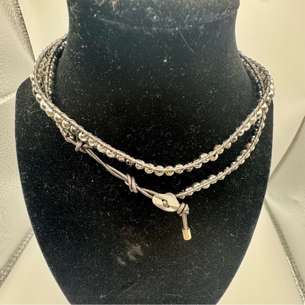 Premier Designs Mixed Material Beaded Silver Leather Necklace - Picture 4 of 6